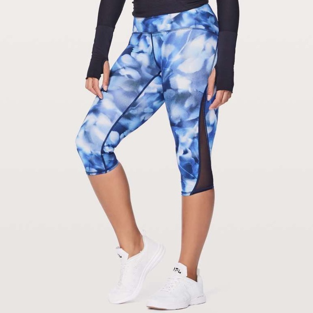 Lululemon Train Times Crop Leggings Blue Abstract Print Womens Size 4